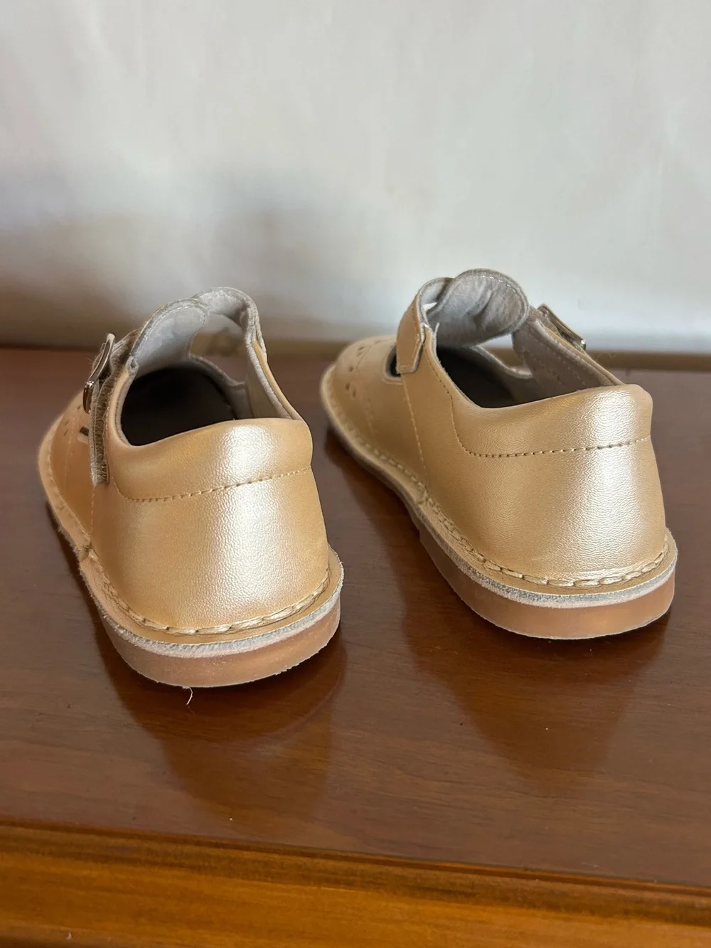 Toddler Girls Gold T-Strap Mary Janes- Size 11